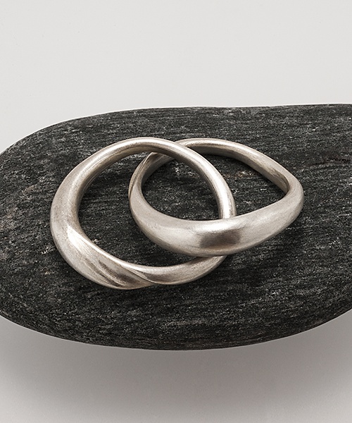 5881 Silver ring 5882 - Image 1